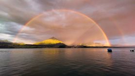 Rainbow over Lake Thun and Niesen